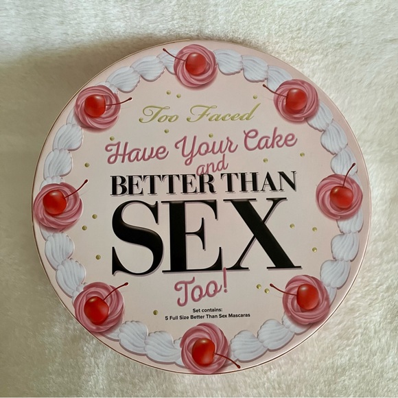 Too Faced Have your Cake Better Than Sex Mascara - Picture 2 of 5